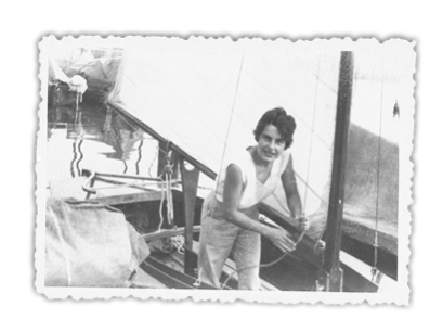 alte Aufnahme von Ingrid Röseler beim Segeln auf dem Gudelacksee in Lindow (Mark)